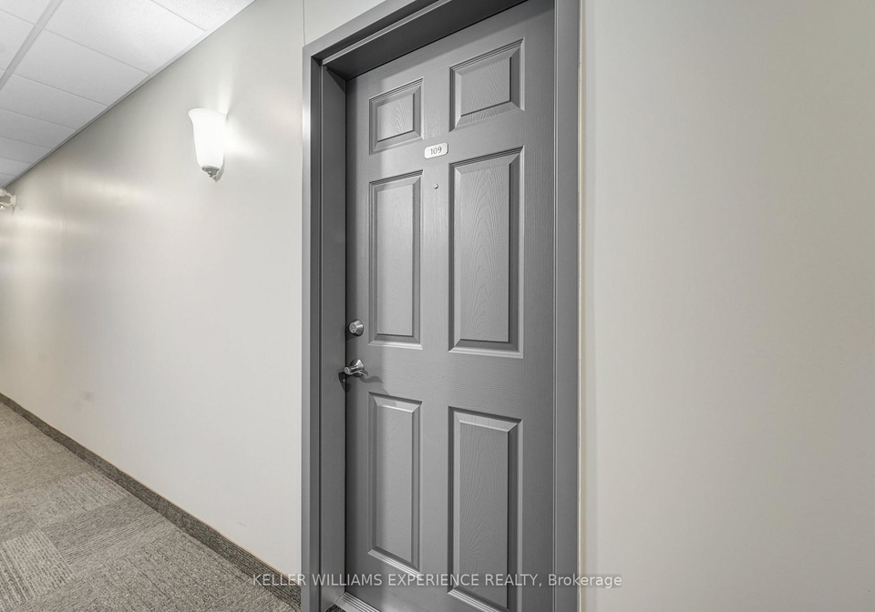 500-mapleview-drive-w-barrie-ontario-s12104525