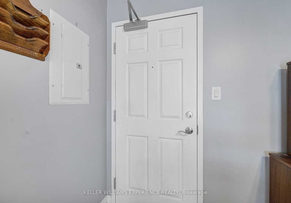 500-mapleview-drive-w-barrie-ontario-s12104525