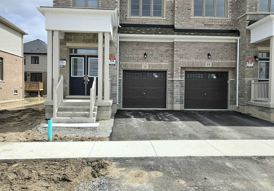 16-west-oak-trail-barrie-ontario-s12106880