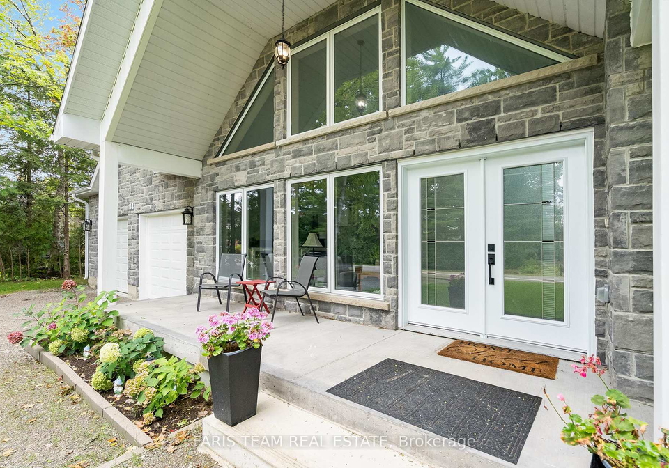 94-42nd-street-s-wasaga-beach-ontario-s12125301