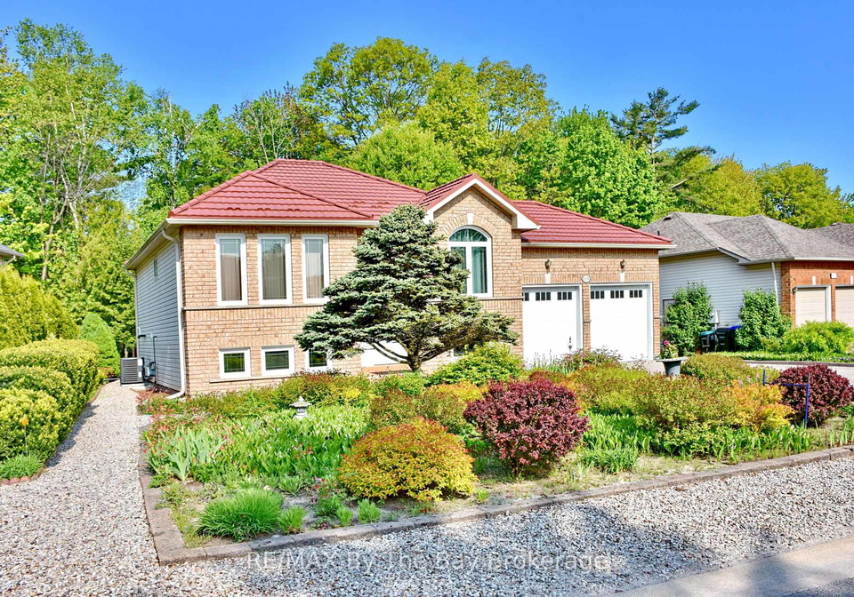 109-silver-birch-avenue-wasaga-beach-ontario-s12127349