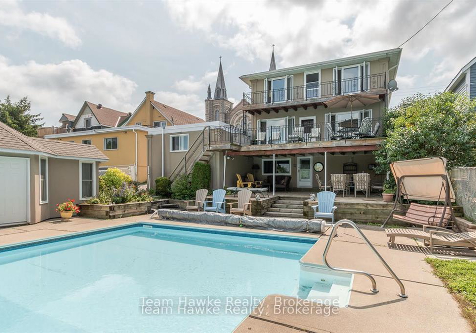 25-robert-street-w-penetanguishene-ontario-s12137876