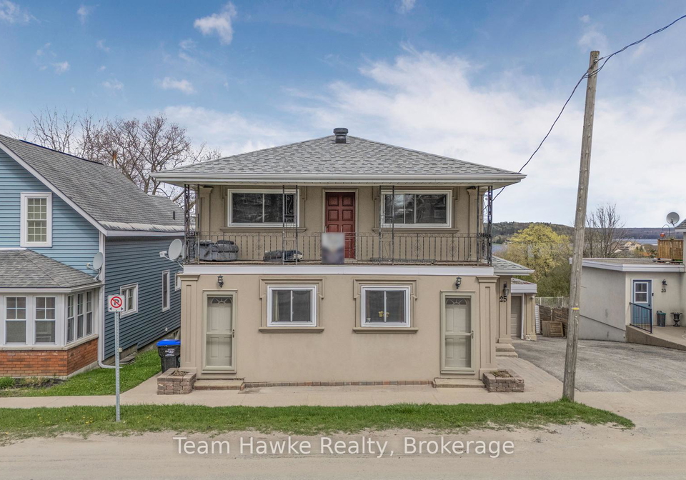 25-robert-street-w-penetanguishene-ontario-s12137876