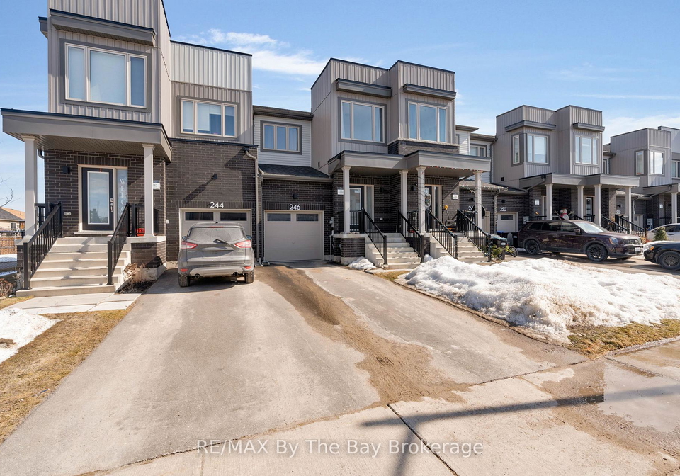 246-atkinson-street-clearview-ontario-s12140722