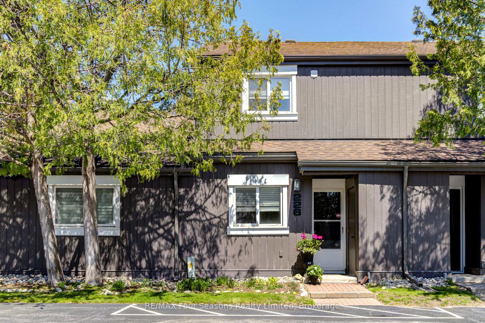 17-harbour-street-w-collingwood-ontario-s12145511