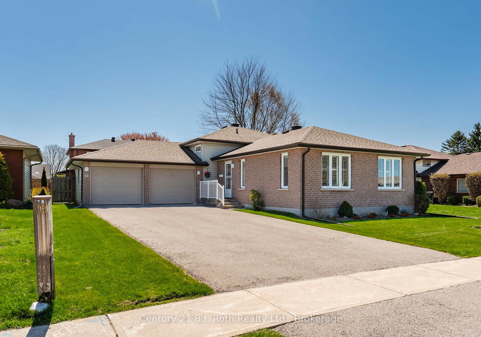 13-archer-crescent-springwater-ontario-s12146730
