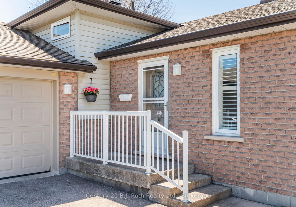 13-archer-crescent-springwater-ontario-s12146730