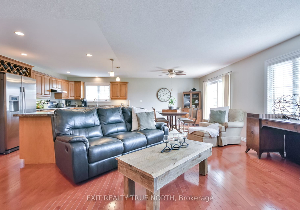 44-graham-street-springwater-ontario-s12151617