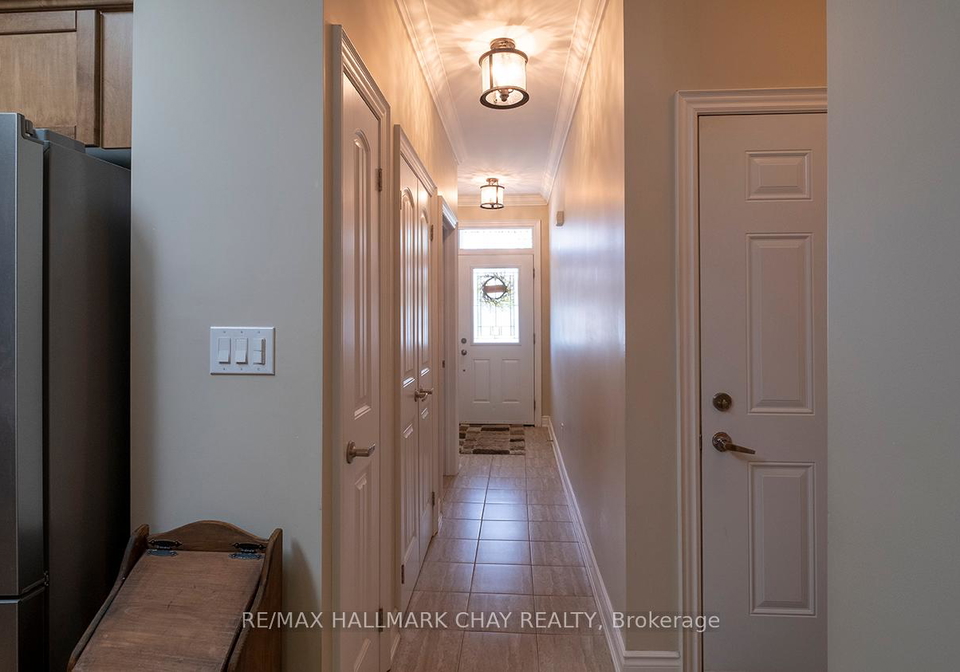 18-maple-court-severn-ontario-s12152235