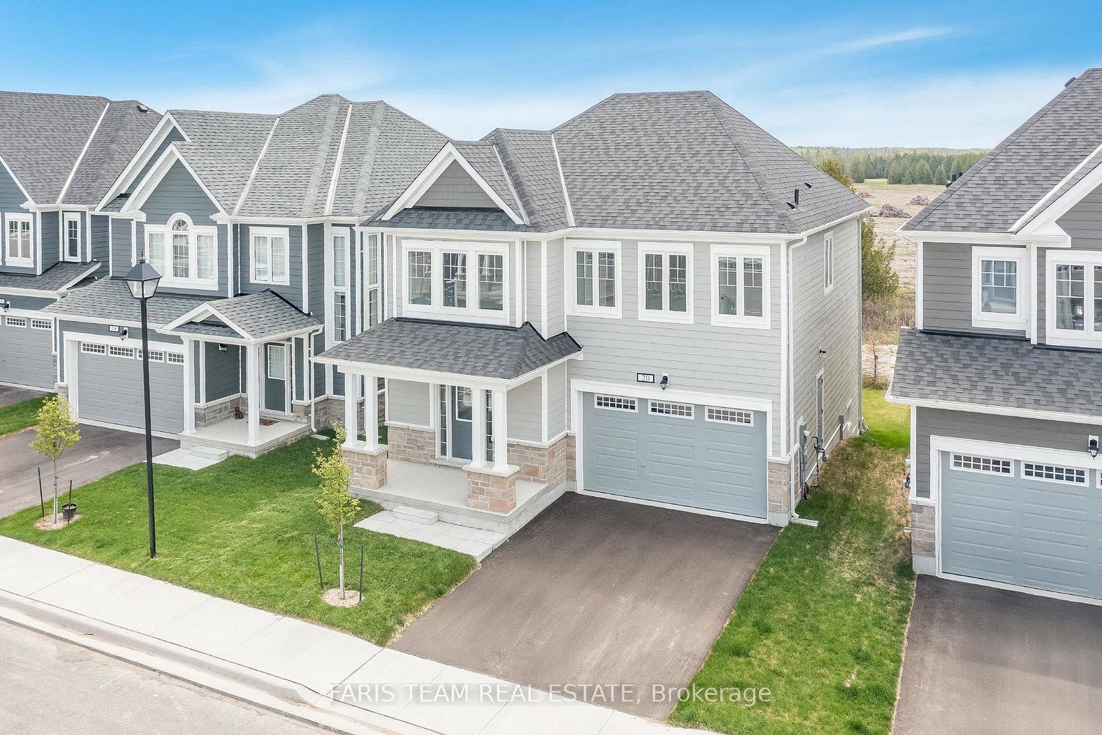 20-shapira-avenue-wasaga-beach-ontario-s12153935