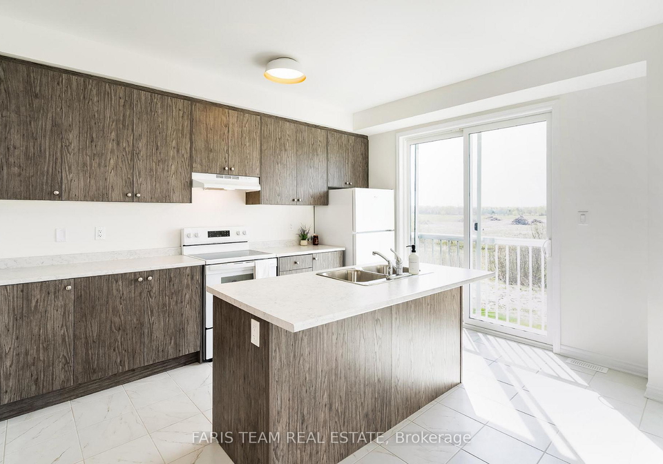 20-shapira-avenue-wasaga-beach-ontario-s12153935
