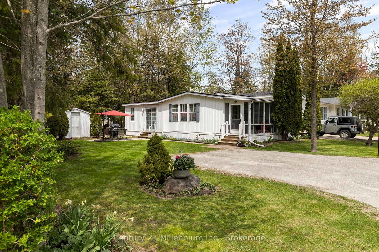 59-topaz-street-wasaga-beach-ontario-s12153973