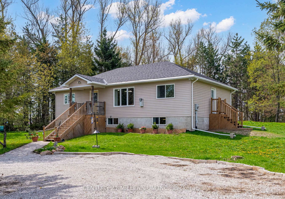 2178-irish-line-severn-ontario-s12154313