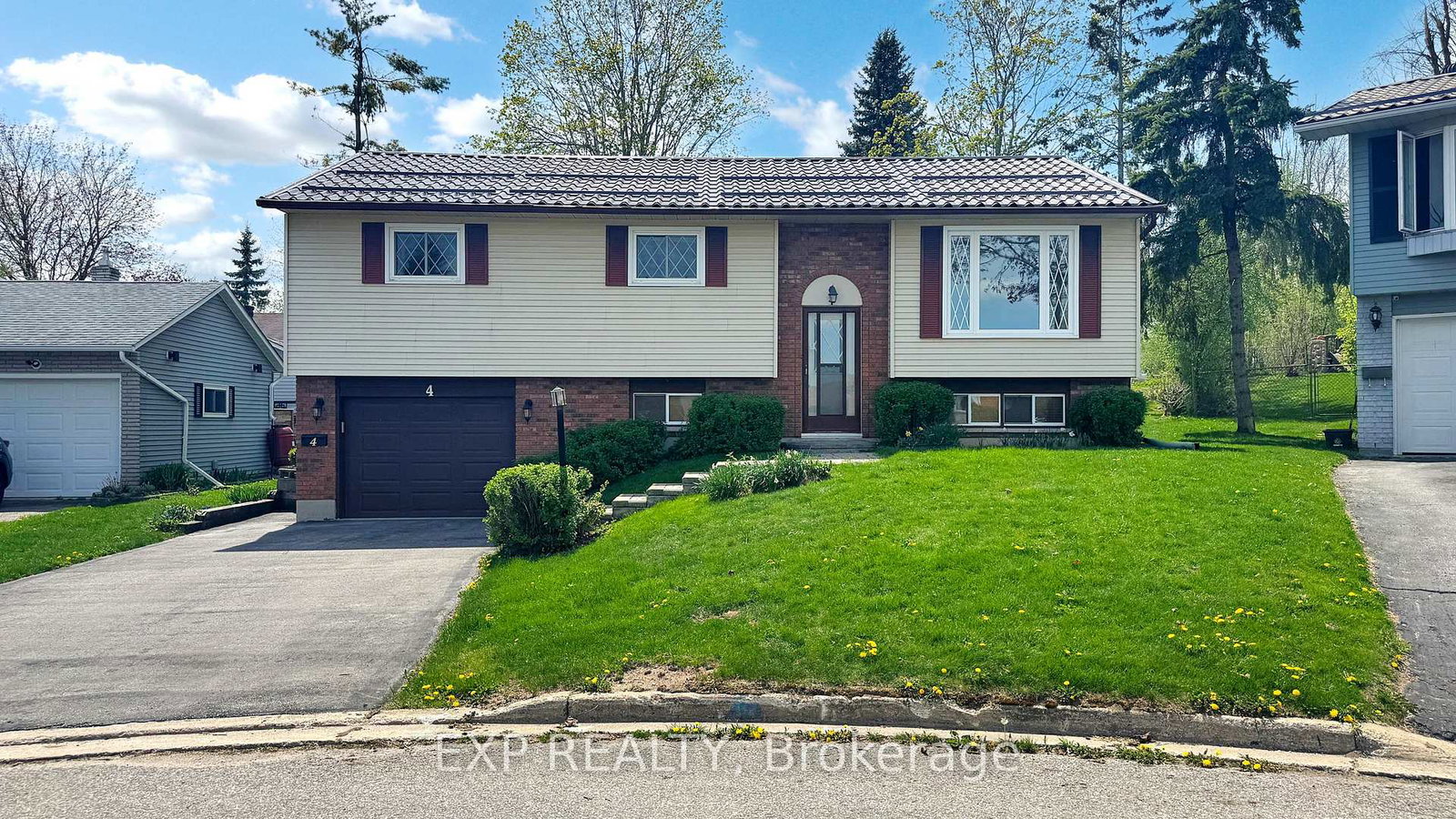 4-gaudaur-court-orillia-ontario-s12155029