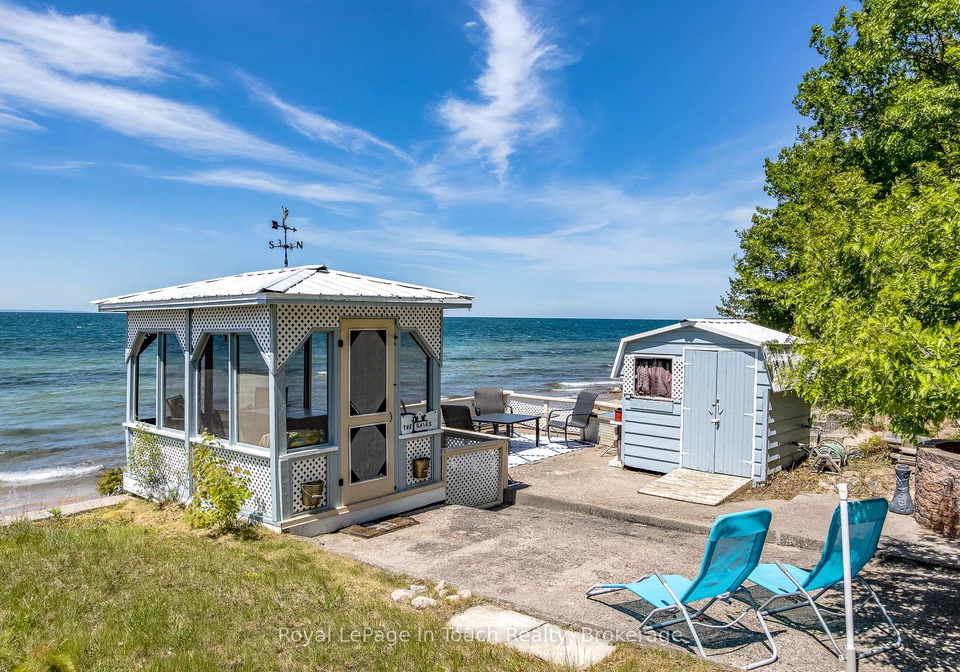 24-belgrove-tiny-ontario-s12155096