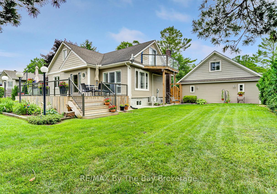 599-mosley-street-wasaga-beach-ontario-s12160695