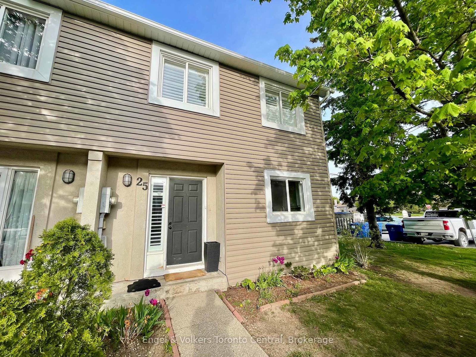 15-watts-crescent-collingwood-ontario-s12162660