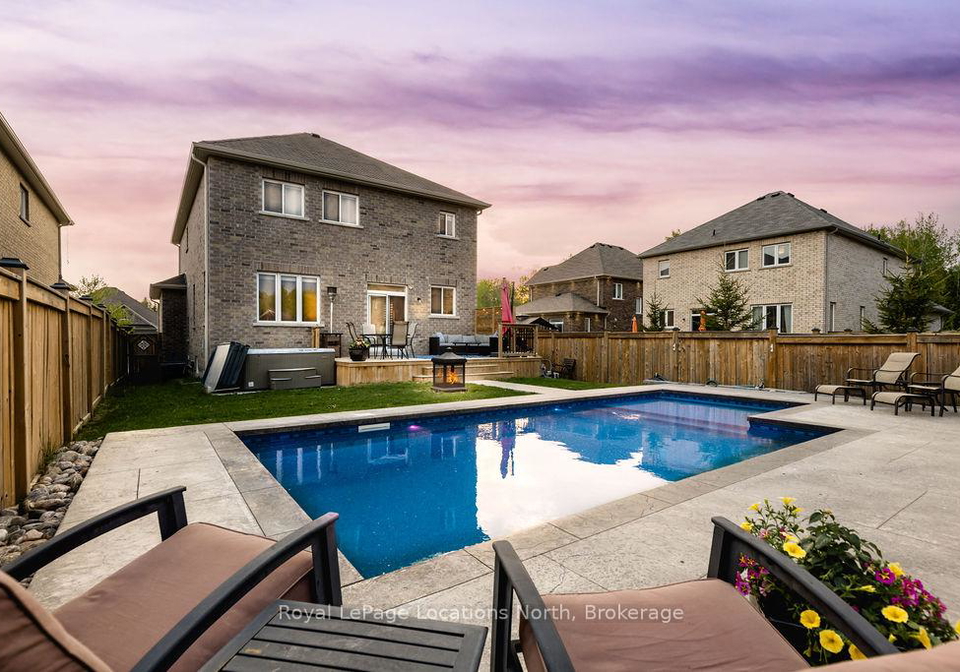 13-academy-avenue-wasaga-beach-ontario-s12163660