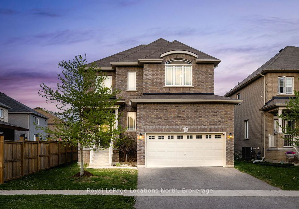 13-academy-avenue-wasaga-beach-ontario-s12163660