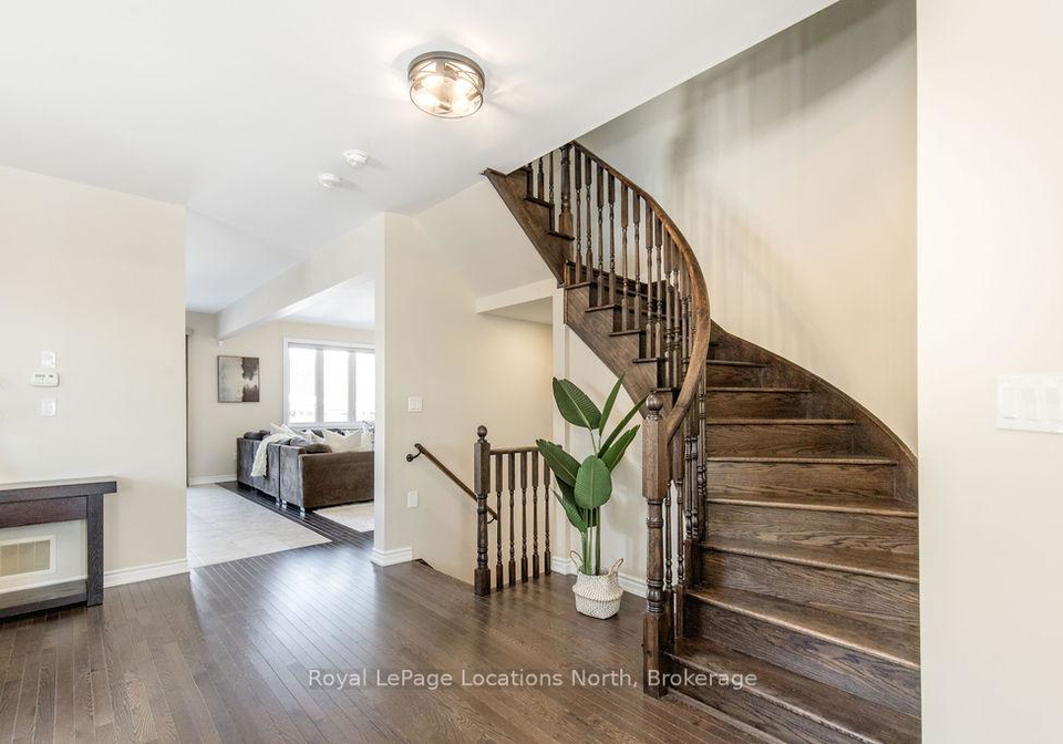 13-academy-avenue-wasaga-beach-ontario-s12163660