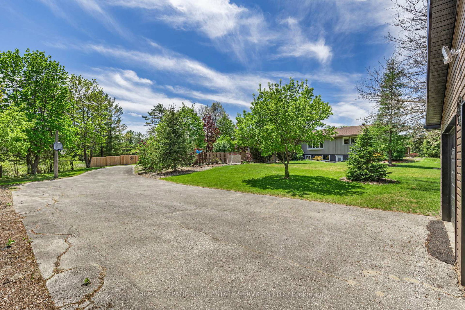 83-frederick-drive-wasaga-beach-ontario-s12163918
