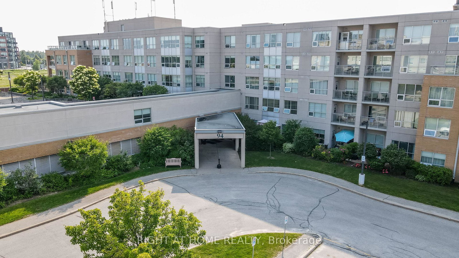 90-dean-avenue-barrie-ontario-s12163920