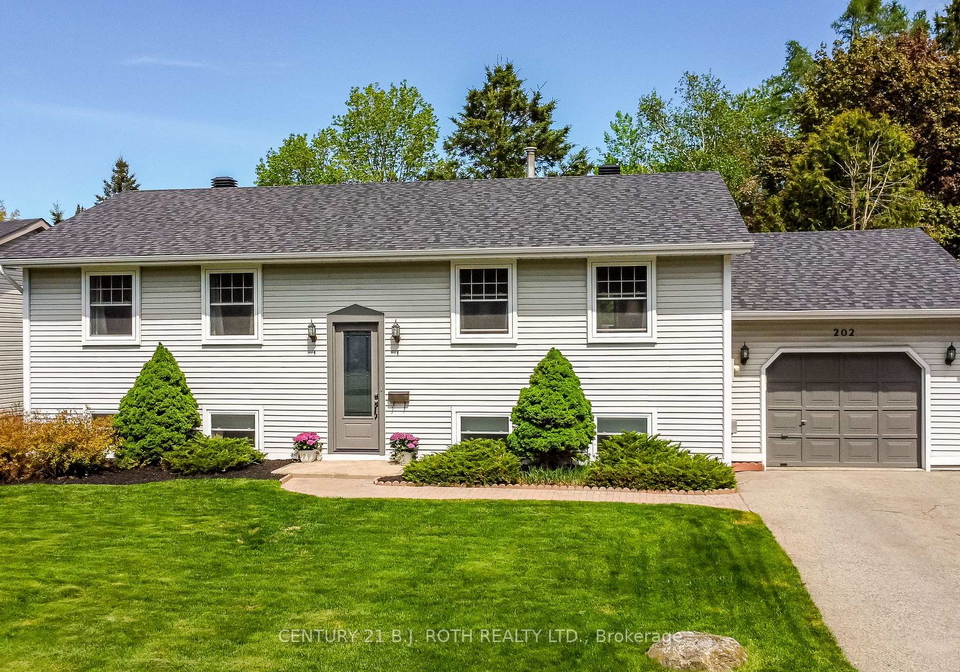 202-crawford-street-barrie-ontario-s12163965