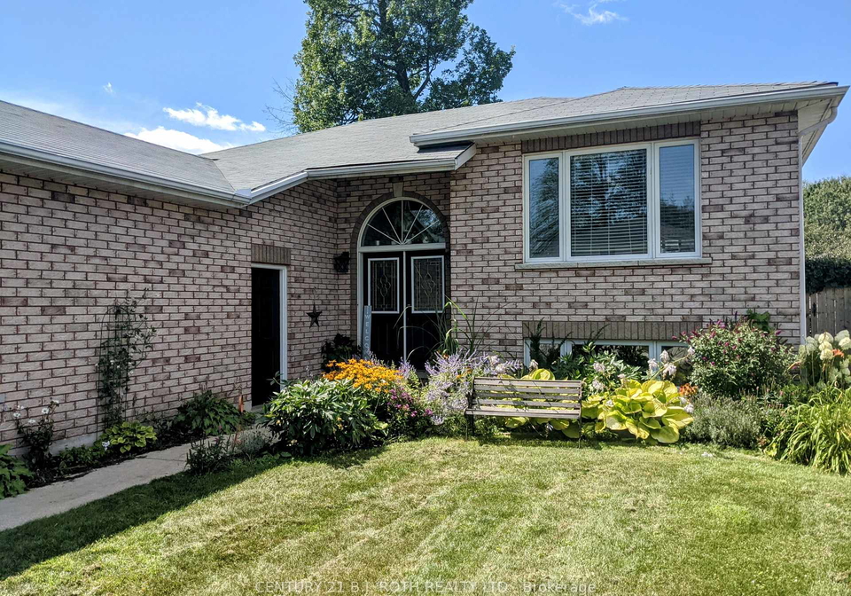 60-riverdale-drive-wasaga-beach-ontario-s12164802