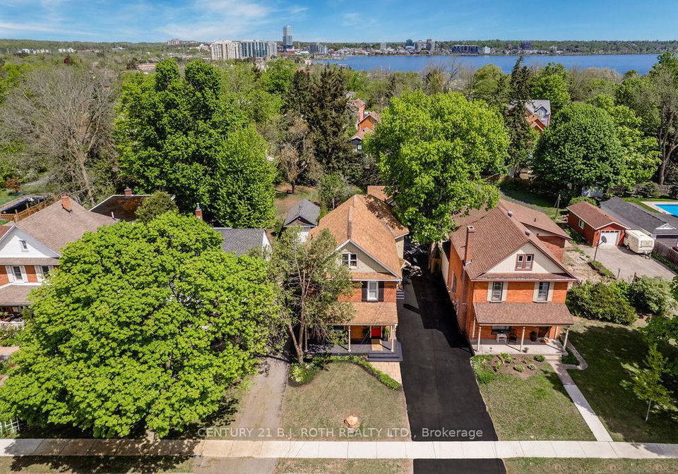 56-holgate-street-barrie-ontario-s12168091