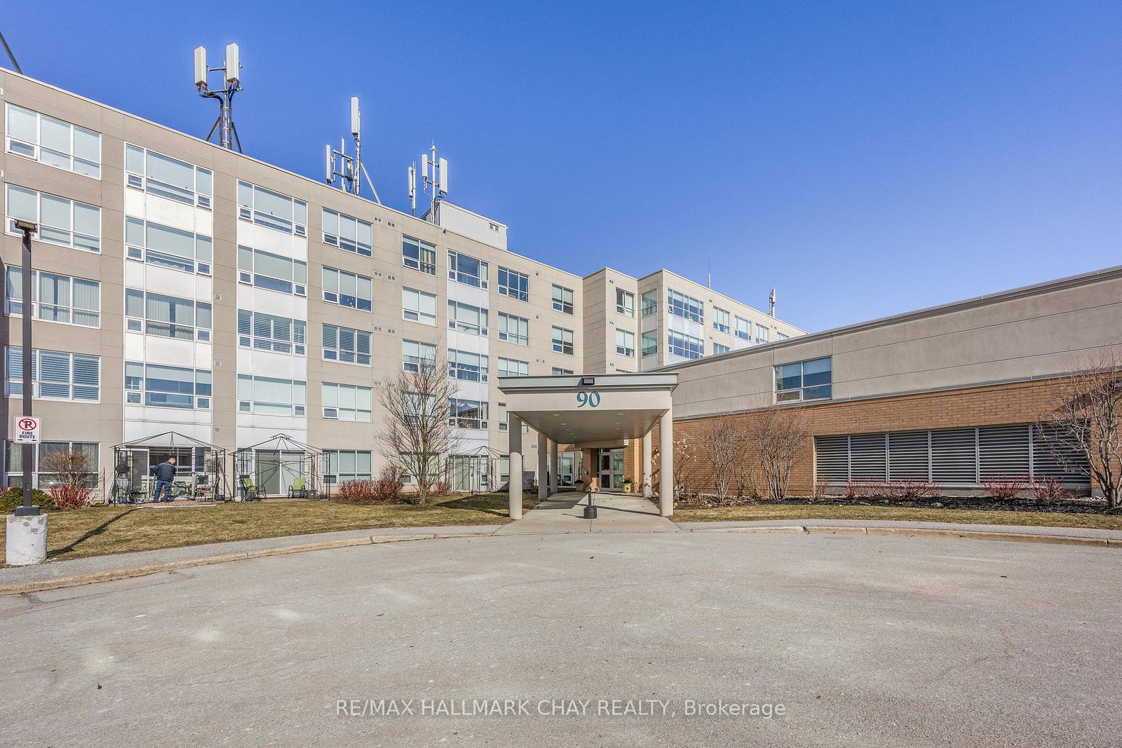 90-dean-avenue-barrie-ontario-s12168173