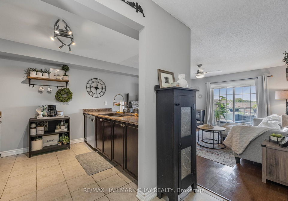 137-sydenham-wells-barrie-ontario-s12168836