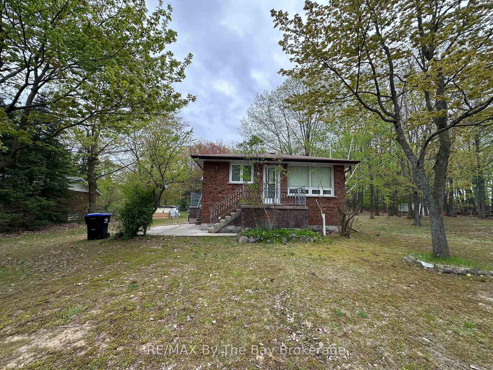 35-frederick-drive-wasaga-beach-ontario-s12170180