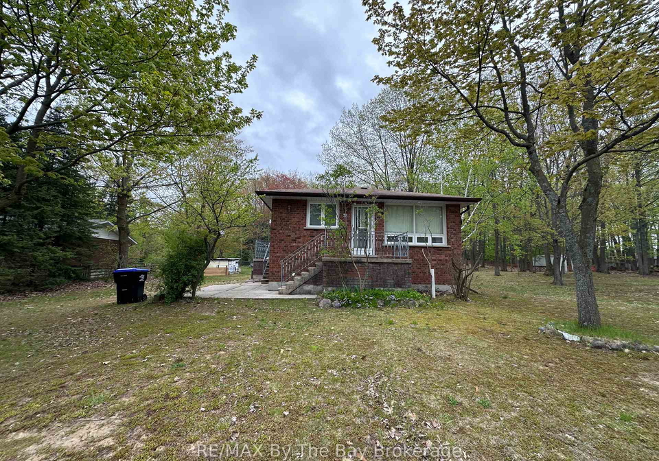 35-frederick-drive-wasaga-beach-ontario-s12170180