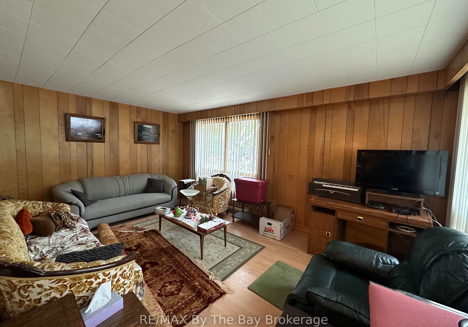 35-frederick-drive-wasaga-beach-ontario-s12170180