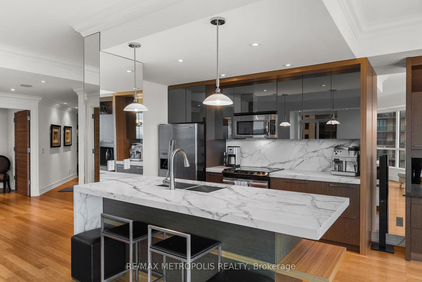 33-ellen-street-barrie-ontario-s12174104