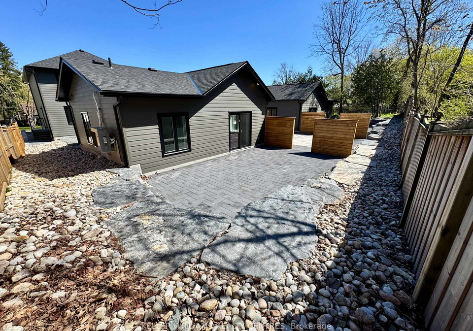63-holgate-street-barrie-ontario-s12176602