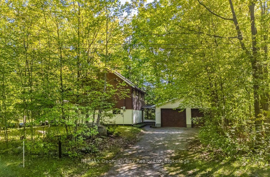 2-manitou-crescent-tiny-ontario-s12177980