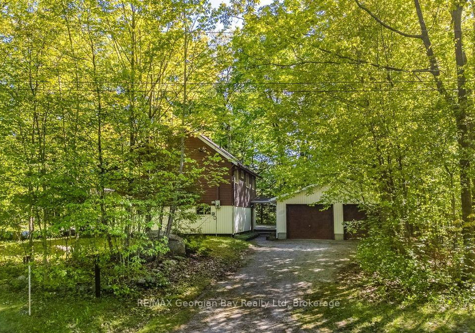 2-manitou-crescent-tiny-ontario-s12177980