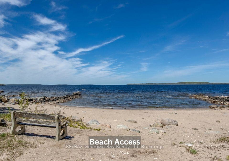 2-manitou-crescent-tiny-ontario-s12177980