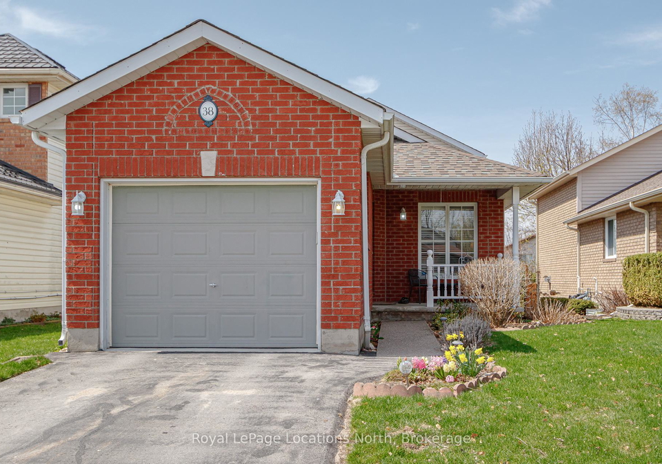 38-bush-street-collingwood-ontario-s12179972