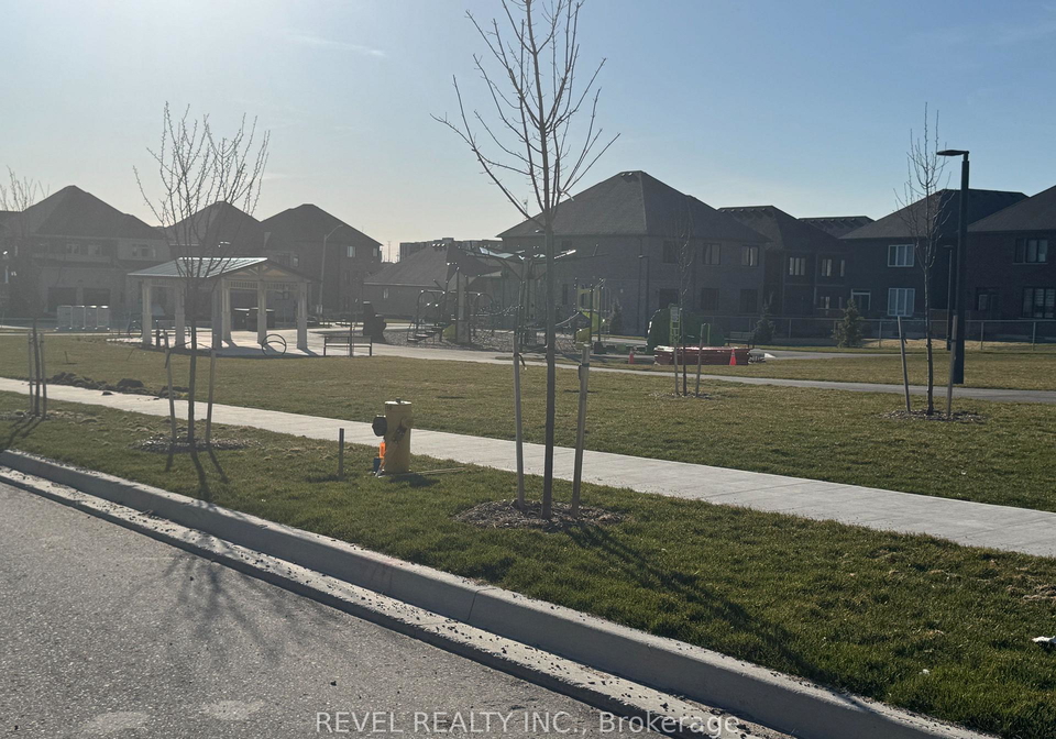 35-silo-mews-barrie-ontario-s12182919