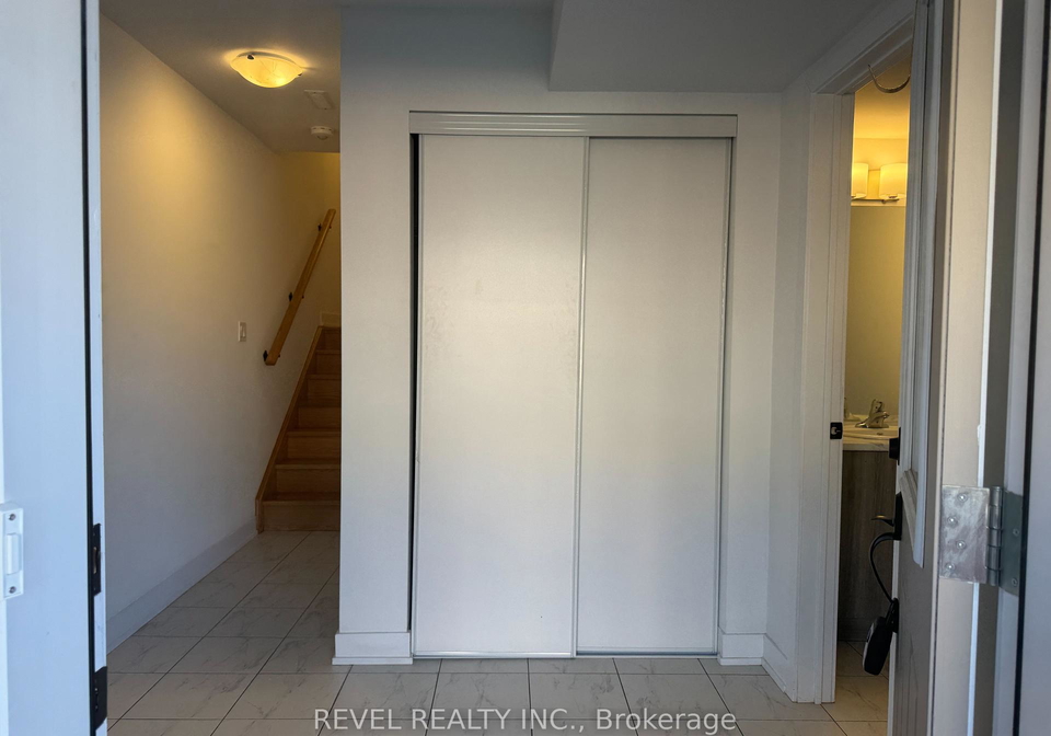 35-silo-mews-barrie-ontario-s12182919