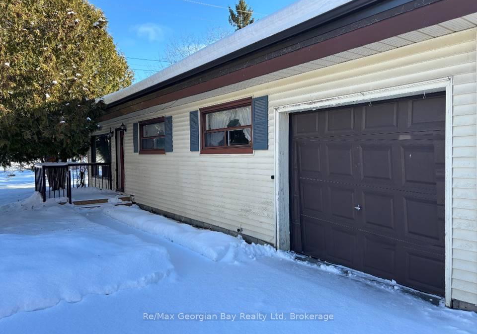 1-gray-street-severn-ontario-s12185393