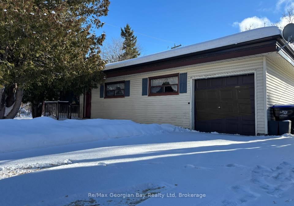 1-gray-street-severn-ontario-s12185393