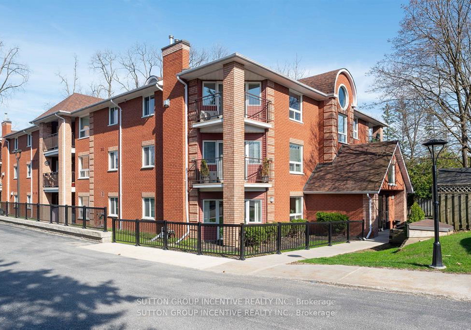 131-clapperton-street-barrie-ontario-s12188446