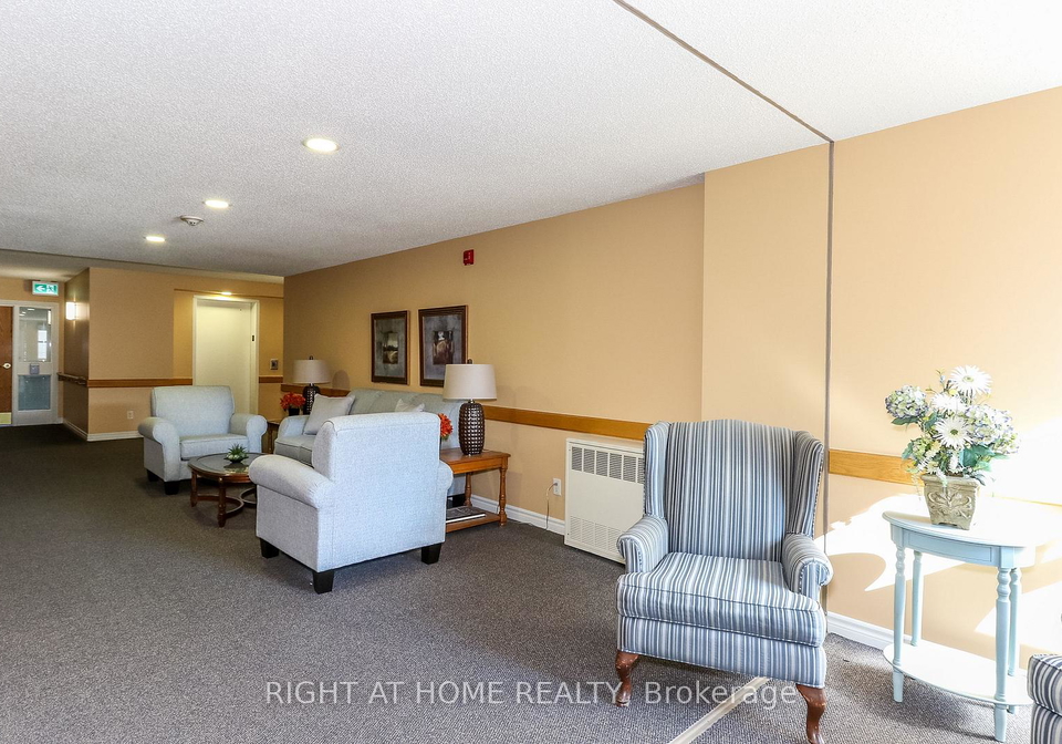 90-dean-avenue-barrie-ontario-s12189653
