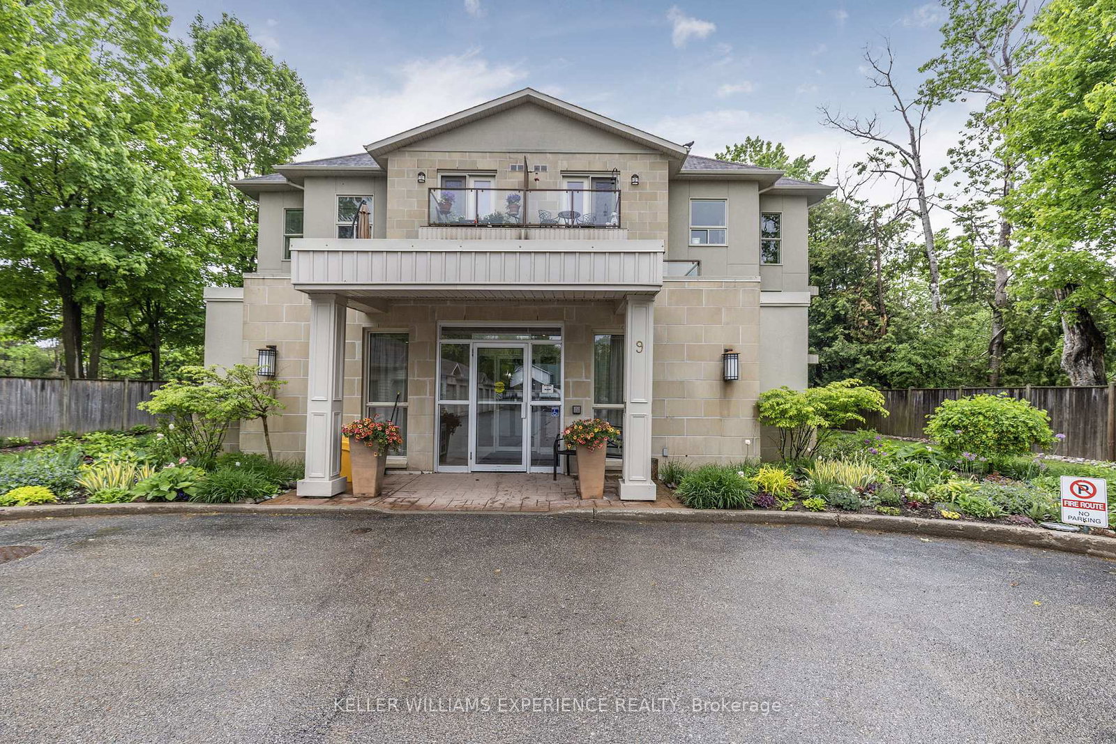 9-westmount-drive-s-orillia-ontario-s12189817