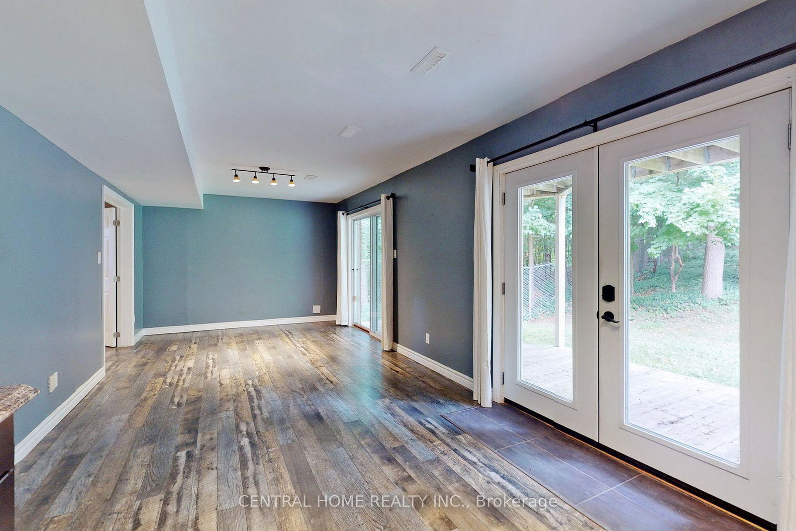 33-florence-park-road-barrie-ontario-s12190253