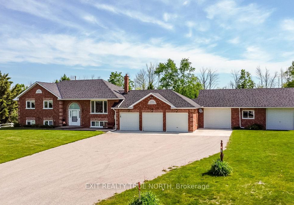 16-hepinstall-place-oro-medonte-ontario-s12195462