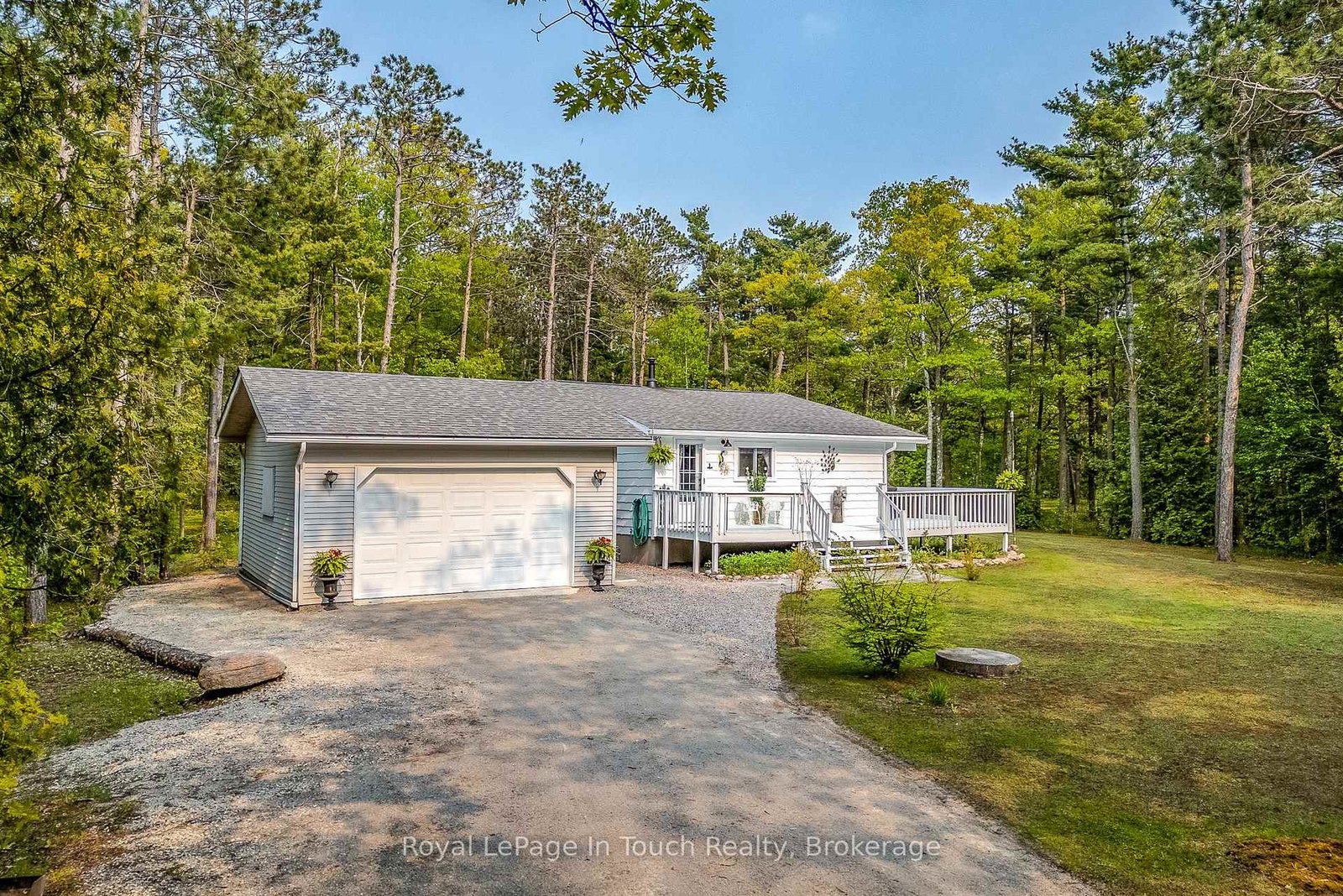 21-moonlight-court-tiny-ontario-s12195882